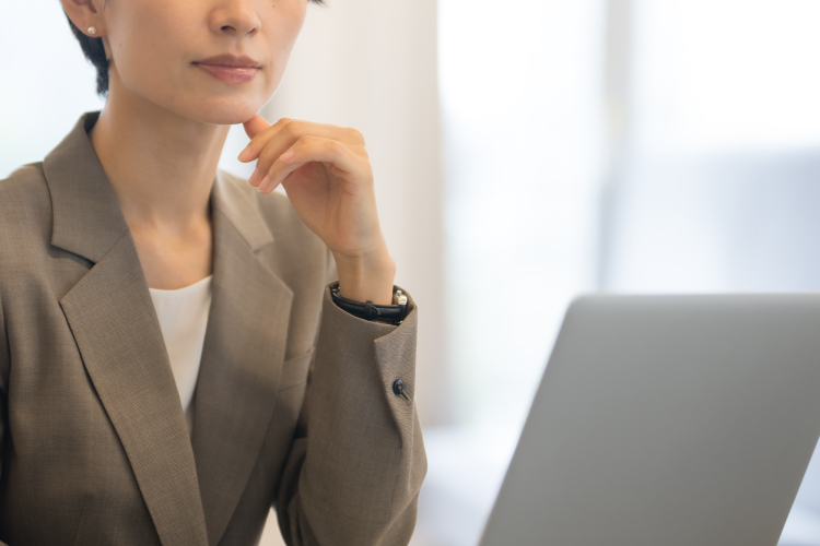 女性の顧問弁護士